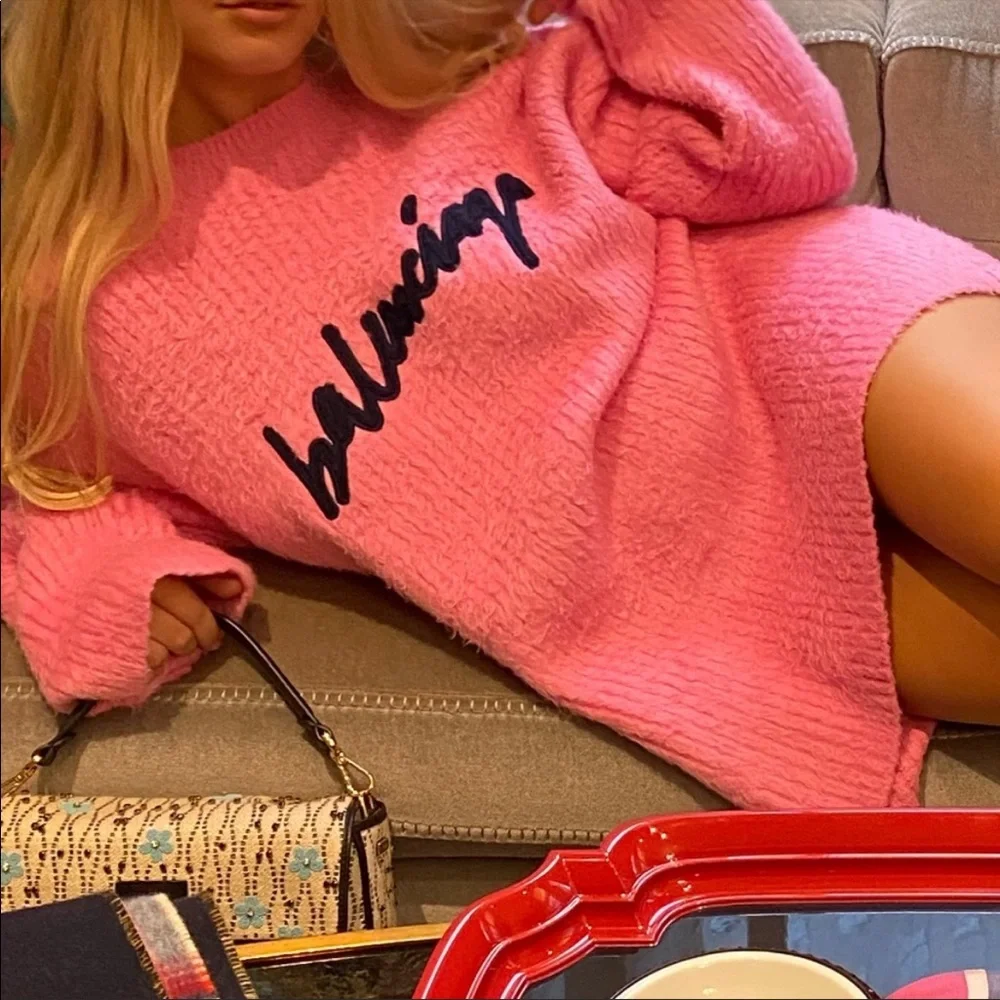 Balenciaga Oversized Sweater - Picture 2 of 5